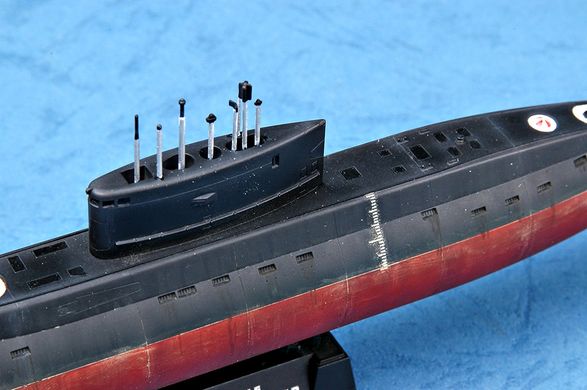 Збірна модель 1/350 підводний човен ВМС Китаю класу "Кіло" HobbyBoss 83501