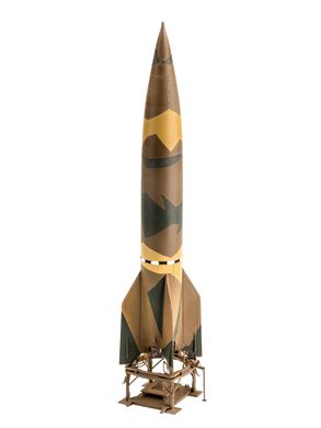 Сборная модель немецкой большой ракеты 1:72 German A4/V2 Rocket Revell 03309