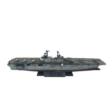 Готова модель 1/700 USS Essex LHD-2 Hobby Boss 1102062