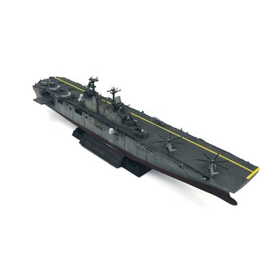 Готовая модель 1/700 USS Essex LHD-2 Hobby Boss 1102062