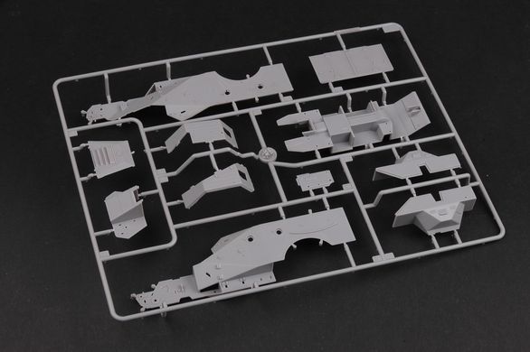 Сборная модель 1:35 бронетранспортера БТР-40 Trumpeter 05517