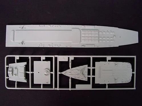 Assembled model 1:700 USSR Navy Kalinin Battle Cruiser Trumpeter 05709