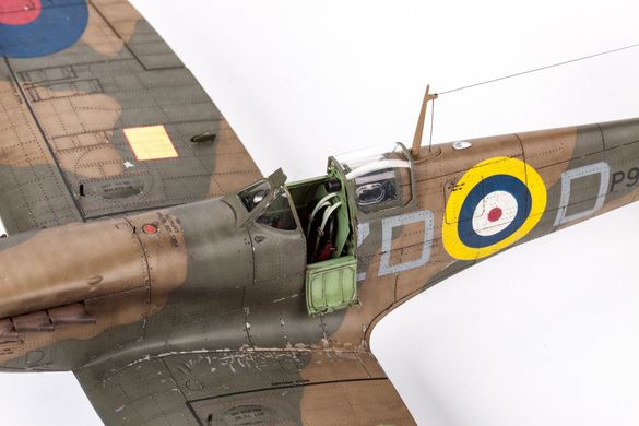 Сборная модель 1/48 самолеты The Spitfire Story: Spitfire Mk.1 Eduard 11143