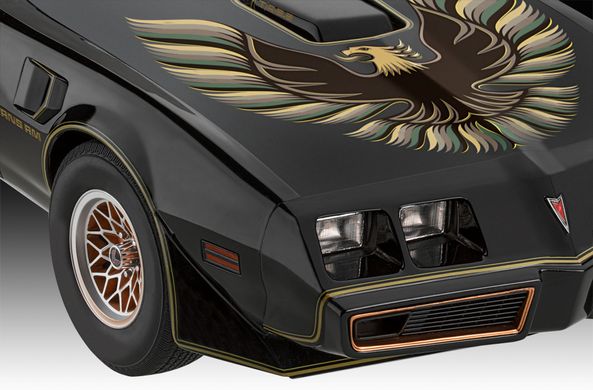 Збірна модель 1/8 автомобіль Pontiac Firebird Trans Am Revell 07710