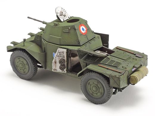 Prefab model 1/35 French 4-wheeled armored car AMD35 - (1940) Tamiya 32411