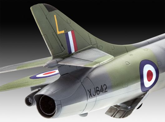 Сборная модель 1/72 Hawker Hunter FGA.9 Revell 03908