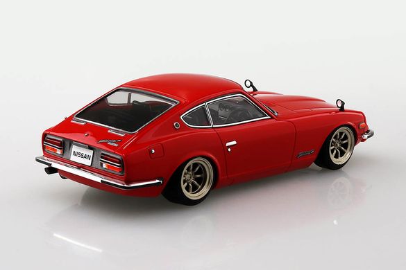 Збірна модель 1/32 автомобіль Nissan S30 Fairlady Z Custom Wheel(Red) Aoshima 06474