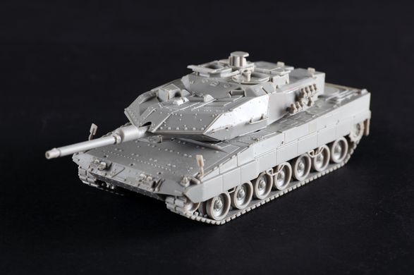 Збірна модель 1/72 основний бойовий танк Leopard 2A6EX експортний варіант Trumpeter 07192