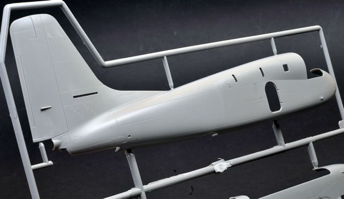 Збірна модель 1/48 літак S-2N / S-2A Royal Netherlands Naval Air Service Tracker Kinetic 48118