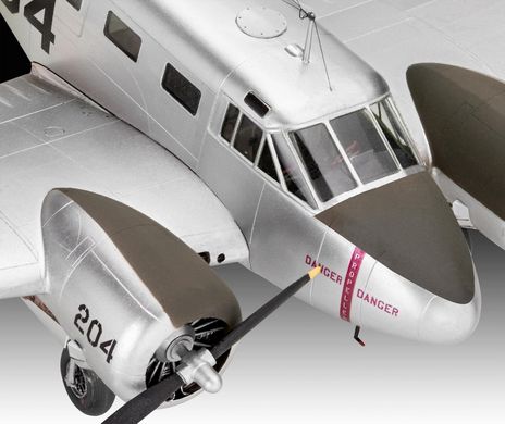 Стартовый набор модель 1/48 самолет Beechcraft Model 18 Revell 63811