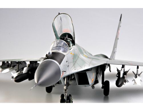 Сборная модель 1/32 истребитель МИГ-29М «Точка опоры» Trumpeter 02238