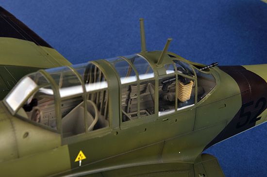 Сборная модель 1/24 пикирующий бомбардировщик Junkers Ju 87A Trumpeter 02420