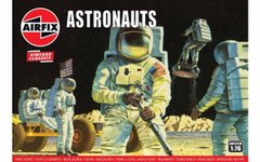 Сборная модель фигур космонавтов Vintage Classics Astronauts Airfix A00741V 1:76