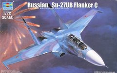 Prefab model 1/72 aircraft Su-27 Russia Su-27 UB Flanker C Trumpeter 01645