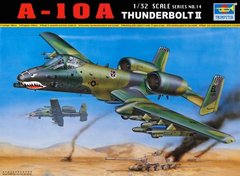 Assembled model 1/32 attack aircraft Fairchild-Republic A-10 Thunderbolt II Trumpeter 02214