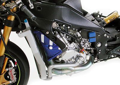 Збірна модель 1/12 мотоцикл Yamaha Tech 3 YZR500 '01) Tamiya 14086