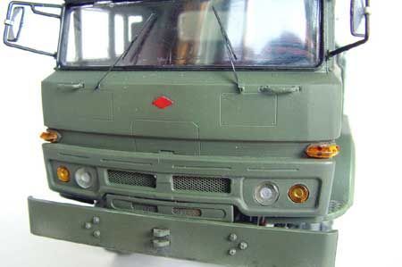 Assembly model 1:35 DF-21 Ballistic Missile Launcher Trumpeter 00202