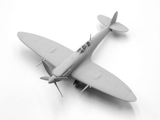 Збірна модель 1/48 літак Спітфайр Mk.VII, британський винищувач 2 Світової війни ICM 48062