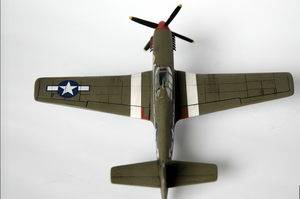 Сборная модель 1/72 самолет P-51 B-7 Shangri LA MisterCraft C-50