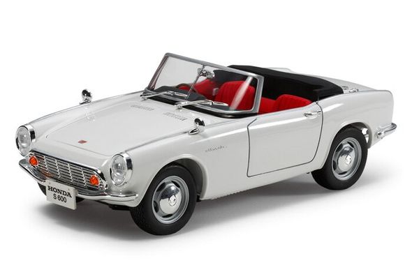 Сборная модель автомобиля Honda S600 Tamiya 24340