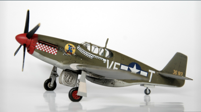 Сборная модель 1/72 самолет P-51 B-7 Shangri LA MisterCraft C-50