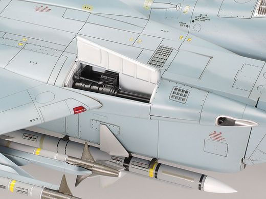 Сборная модель 1:32 реактивный самолет McDonnell Douglas F-15J Eagle JASDF Tamiya 60307