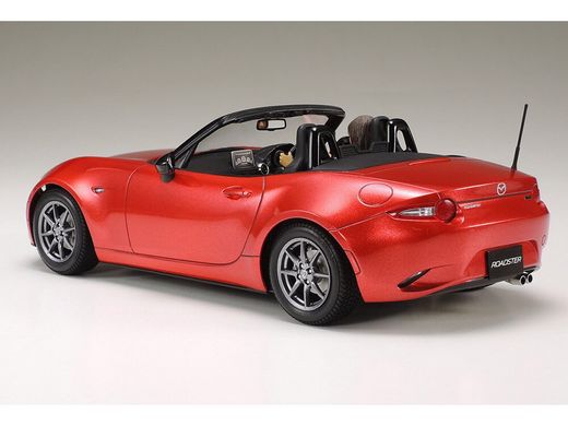 Сборная модель 1/24 автомобиль Mazda MX-5 Roadster Tamiya 24342