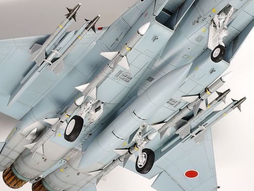 Сборная модель 1:32 реактивный самолет McDonnell Douglas F-15J Eagle JASDF Tamiya 60307