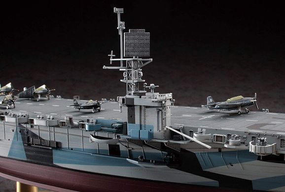 Сборная модель 1/350 авианосец U.S. Navy Escort Carrier USS Gambier Bay (CVE-73) Hasegawa 40027
