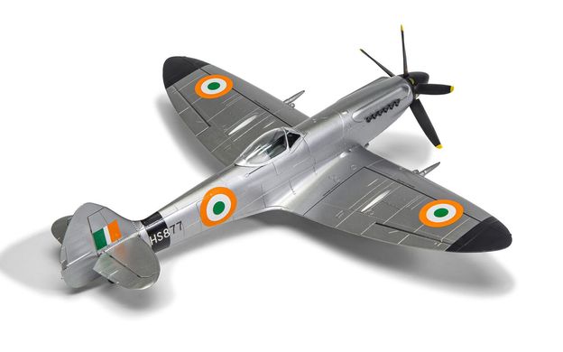 Збірна модель 1/48 літак Supermarine Spitfire F Mk.XVIII Airfix A05140