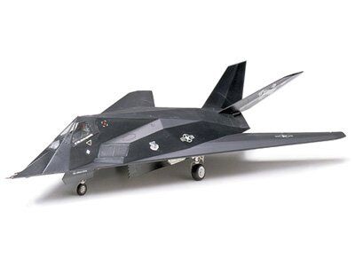 Сборная модель 1:72 Lockheed F-117A Stealth Tamiya 60703