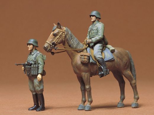 Сборная модель 1/35 набор баррикад Военная миниатюра №27 Tamiya 35027¶¶Сборная модель 1/35 комплект конной пехоты Вермахта Tamiya 35053