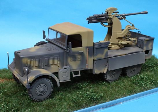 Сборная модель 1/35 транспортное средство Einheitsdiesel с 3,7 cm Breda IBG Models 35005