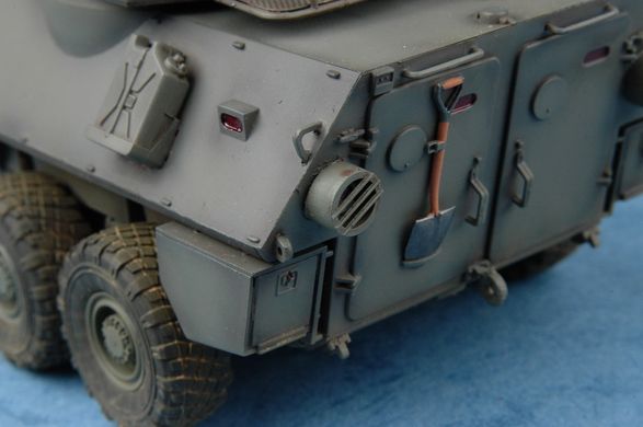 Сборная модель 1/35 колесная бронемашина канадской армии "Пума" улучшенная версия Trumpeter 01504