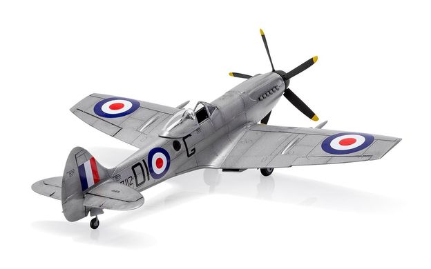 Assembled model 1/48 aircraft Supermarine Spitfire FR Mk.XIV Airfix A05135