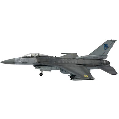 Complete model 1/72 F-16 1102069