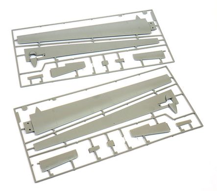 Збірна модель 1/48 безпілотник RQ-4B Global Hawk Kinetic 48084