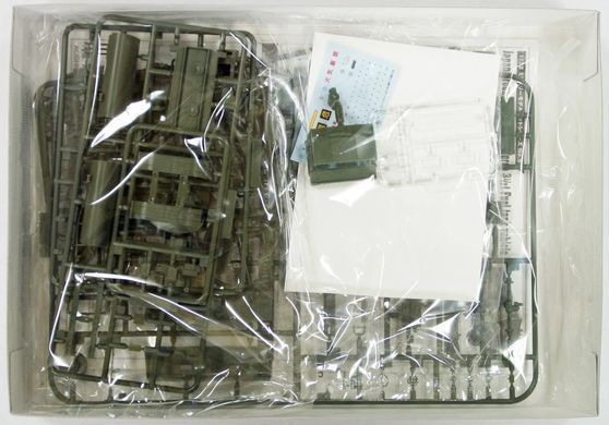 Збірна модель 1:72 паливозаправник JGSDF 3 1/2T Fuel tank vehicle Aoshima 00795
