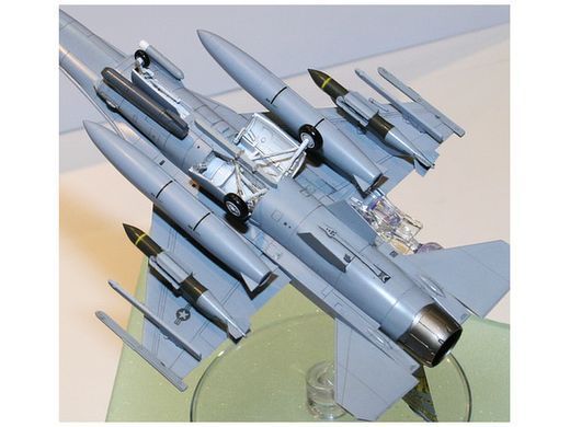 Assembled model 1:72 US direct hit ammunition Aircraft Weapons: IX Hasegawa 35114