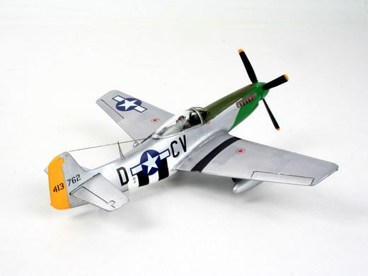 Сборная модель 1/72 самолета P-51D Mustang Revell 64148
