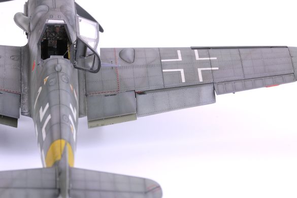 Assembled model 1/48 propeller plane Bf 109G-14 ProfiPack edition Eduard 82118
