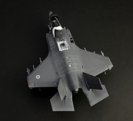 Сборная модель 1/48 самолет F-35 B Lightning II Italeri 2810