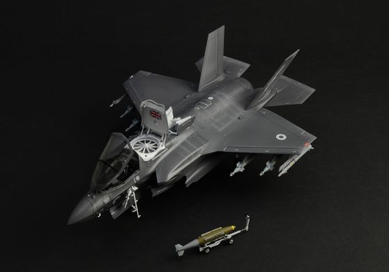 Збірна модель 1/48 літак F-35 B Lightning II Italeri 2810