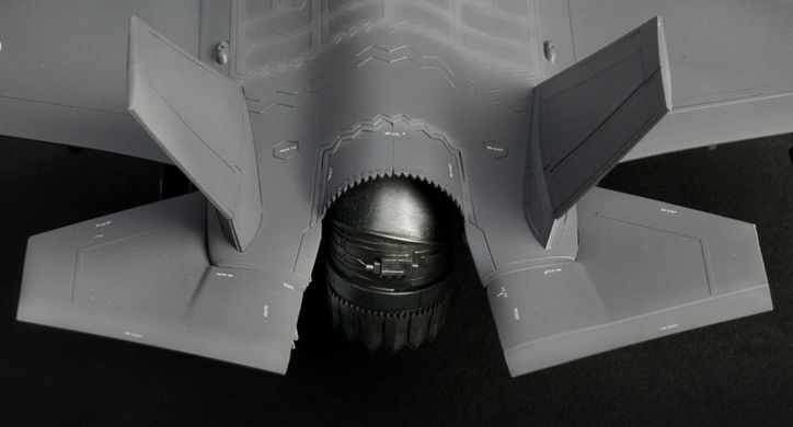 Збірна модель 1/48 літак F-35 B Lightning II Italeri 2810