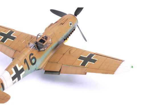Збірна масштабна пластикова модель Bf 109G-4 Eduard 82117
