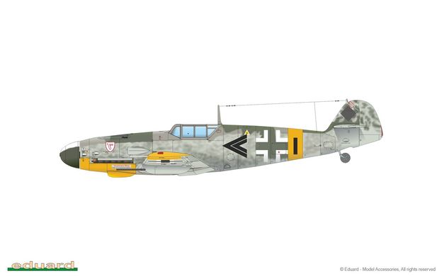 Збірна масштабна пластикова модель Bf 109G-4 Eduard 82117
