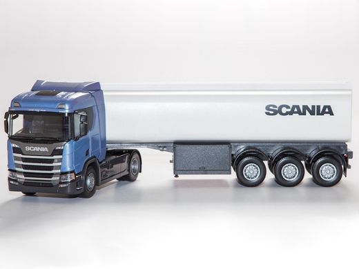 Модель машини Scania R450 blue metal. with the З цистерною Emek 90600 tanker