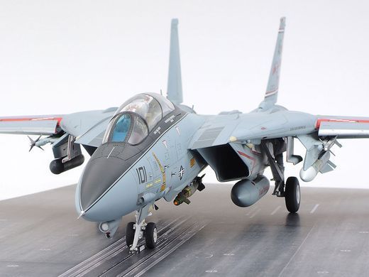 Збірна модель 1:48 винищувач Grumman F-14A Tomcat (Late Model) Carrier Launch Set Tamiya 61122