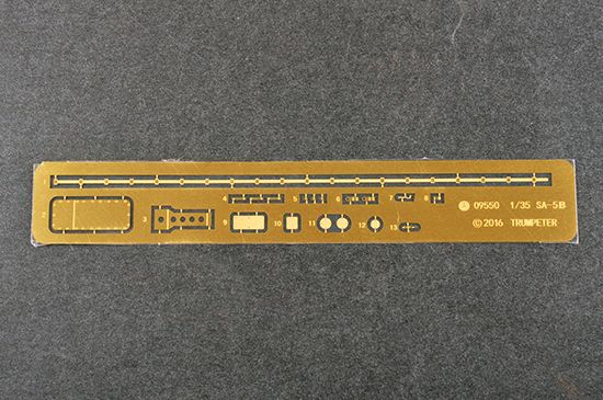 Збірна модель 1/35 5В28 5П72 Пускова установка ЗРК-5 "Оборок" Trumpeter 09550