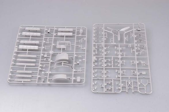 Сборная модель 1:48 самолет C-47A Skytrain Trumpeter 02828